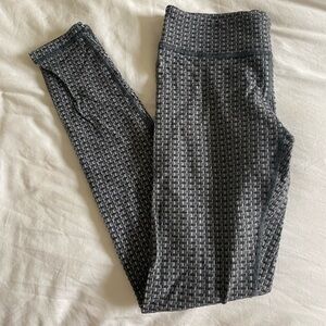 Black / grey patterned leggings